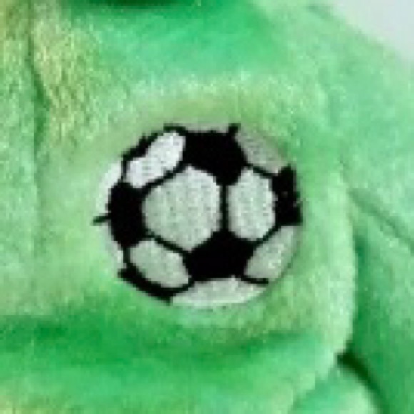 *KICKS Soccer Bear, TY Beanie Babies, Soccer ball emblem, tag errors, Vintage - Picture 4 of 8